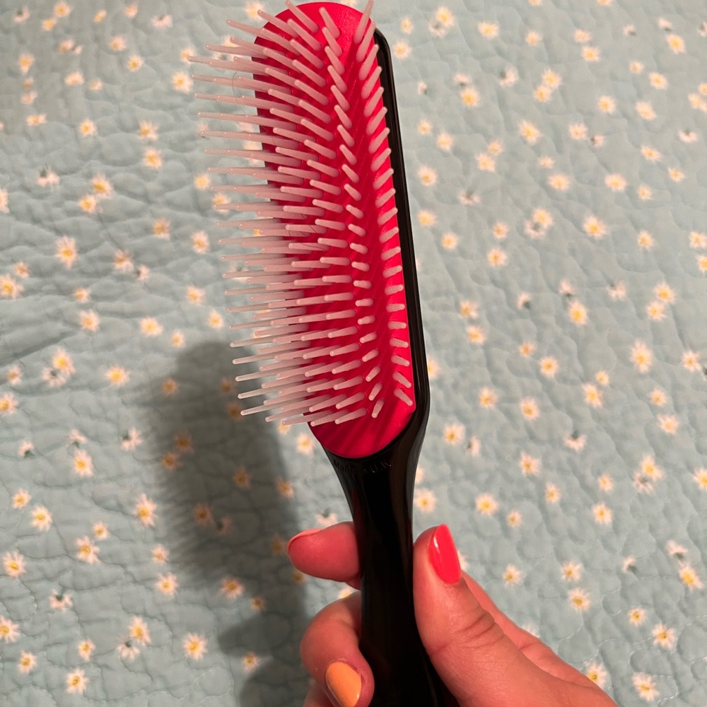 Denman d3 7 row black brush